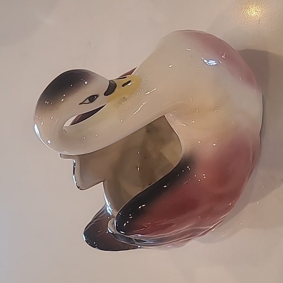California Retro Vintage Swan Ceramic Figurine - White and Pink - Picture 2 of 4
